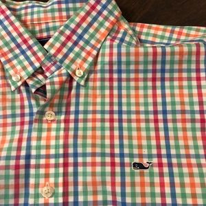 Vineyard Vines button down- Slim Fit!
